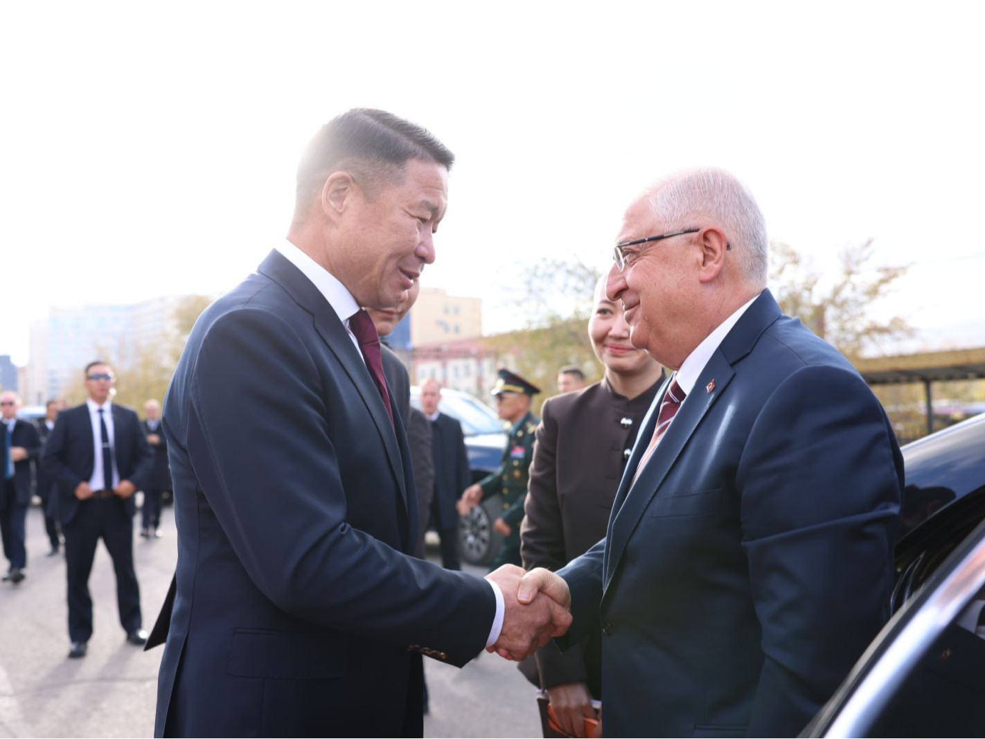 БНТУ-ын үндэсний батлан хамгаалахын сайд Яшар Гүлэр Монгол Улсад айлчилж байна 