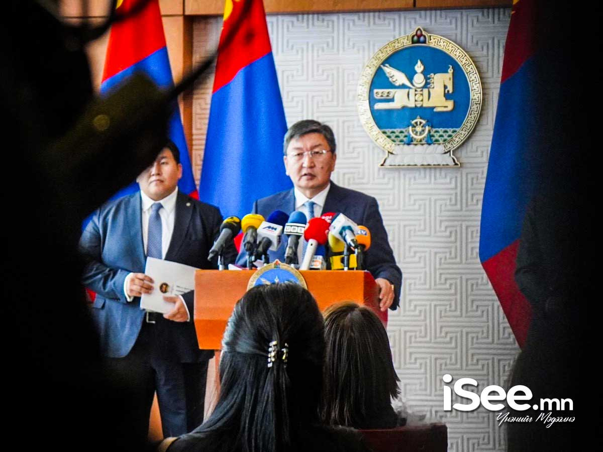 Я. Содбаатар: Ерөнхий сайдыг огцруулах асуудлаар намын Удирдах зөвлөл хуралдаж болдоггүй дүрэмтэй