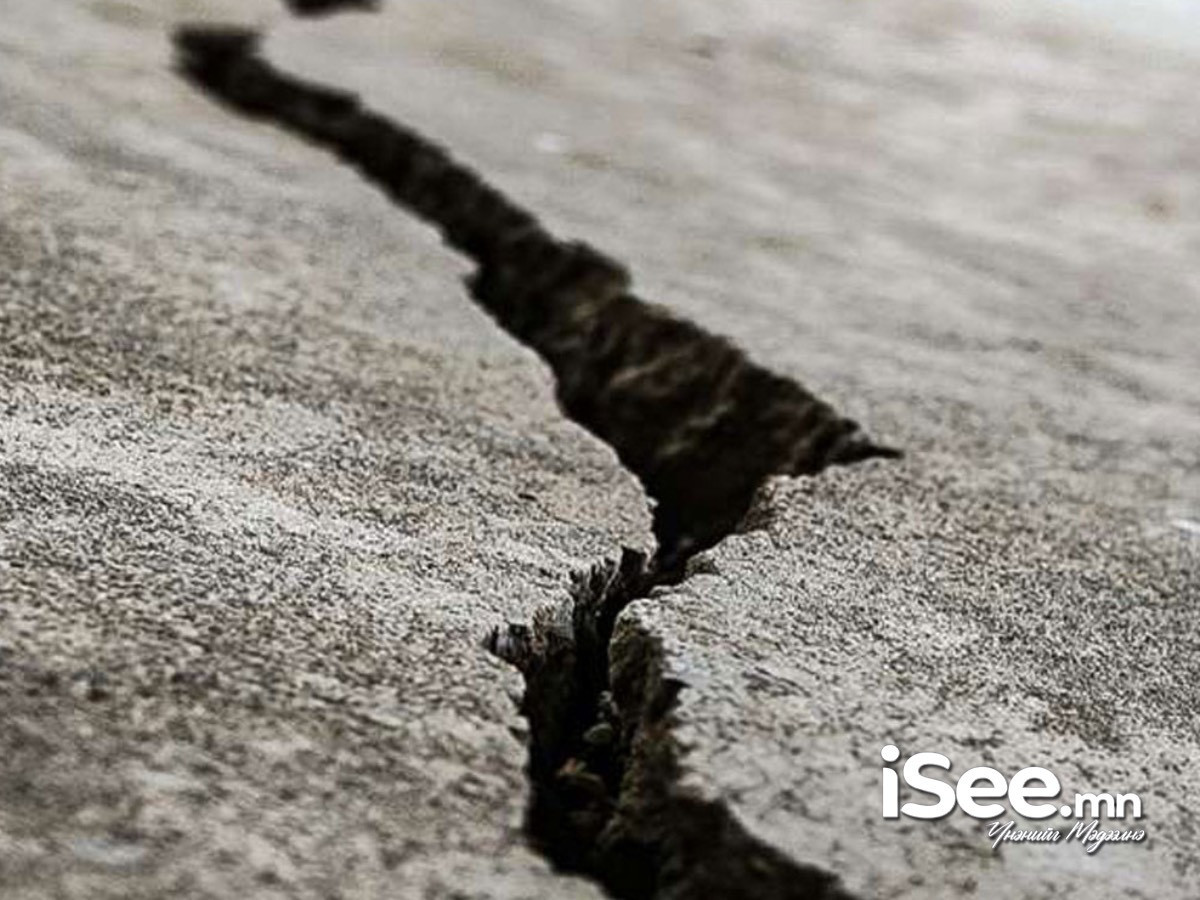 Өмнөговь аймгийн Манлай суманд 4.0 магнитудын хүчтэй газар хөдөлжээ