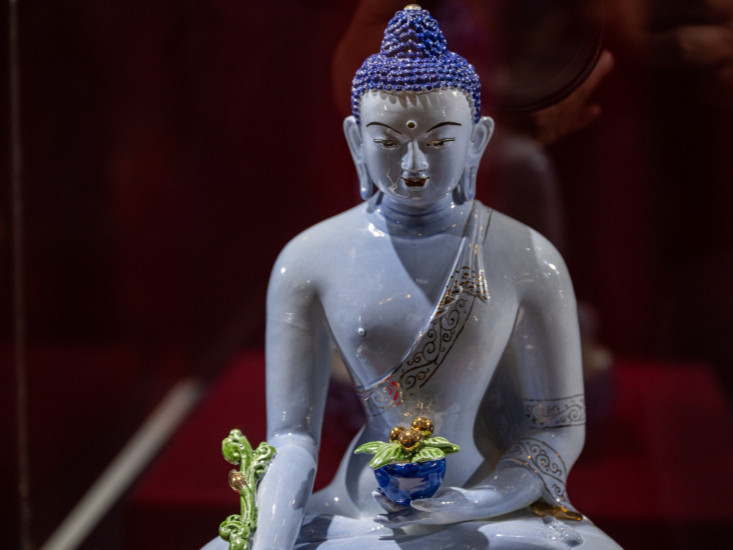 Өндөр гэгээний гайхамшигт хийцийг шаазан урлалаар дахин сэргээжээ