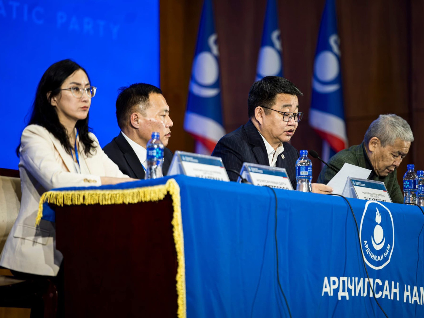 Үндэсний бодлогын хорооны ээлжит 67 дугаар хуралдаанаар Үндсэн дүрмийн нэмэлт өөрчлөлтийг баталлаа