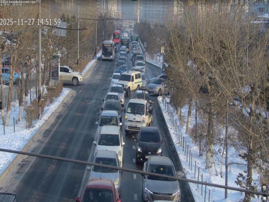 Офицеруудын ордноос Ботаникийн автобусны буудал хүртэлх замын нэгдүгээр эгнээг чөлөөлнө