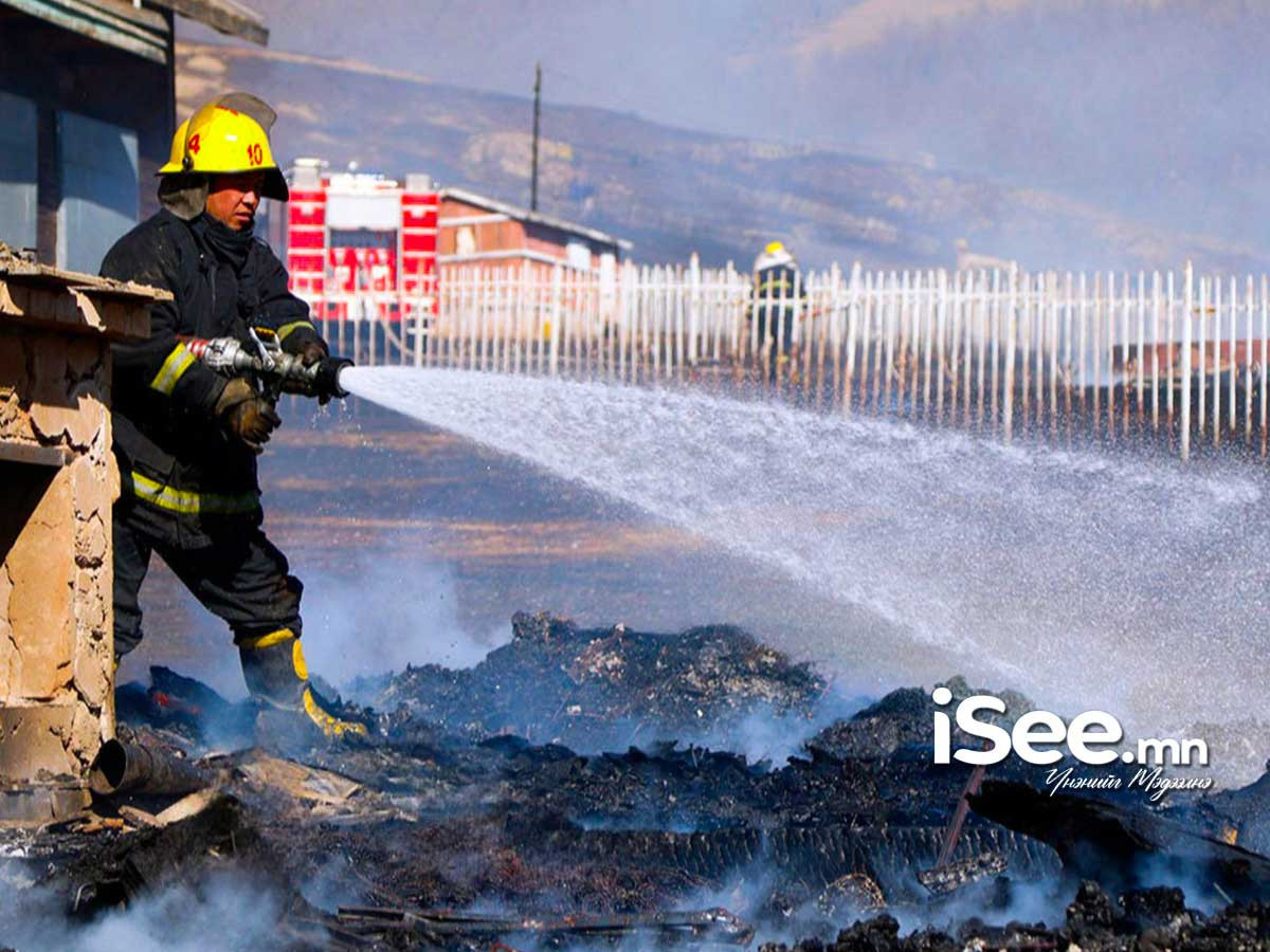 СЭРЭМЖЛҮҮЛЭГ: Өмнөговь аймагт таван ханатай гэр шатаж байсныг бүрэн унтраажээ
