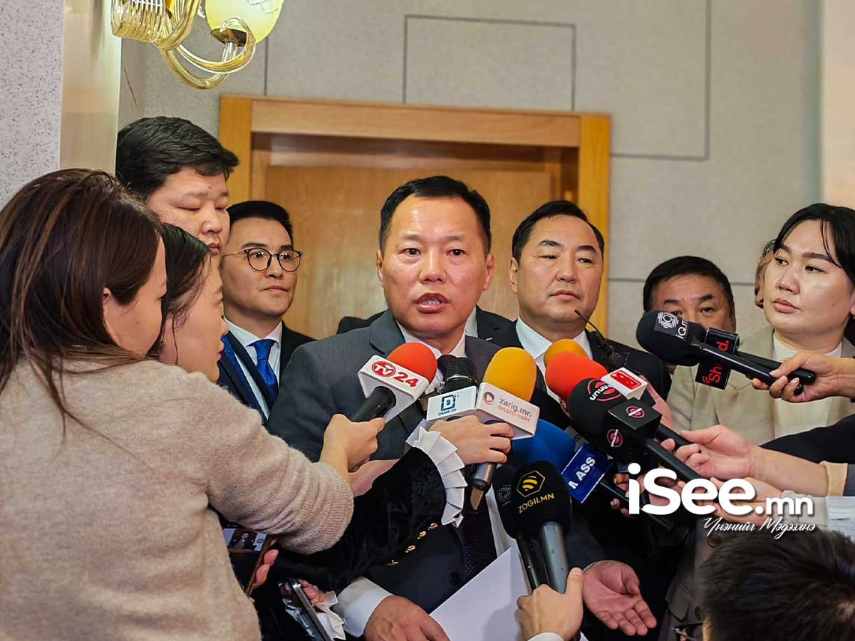 О.Цогтгэрэл: Дэд сайдтай байхаар заасан Засгийн газрын тухай хуулийг өөрчлөхөд АН-тай хамтран ажиллая гэж Ерөнхий сайд хэлсэн