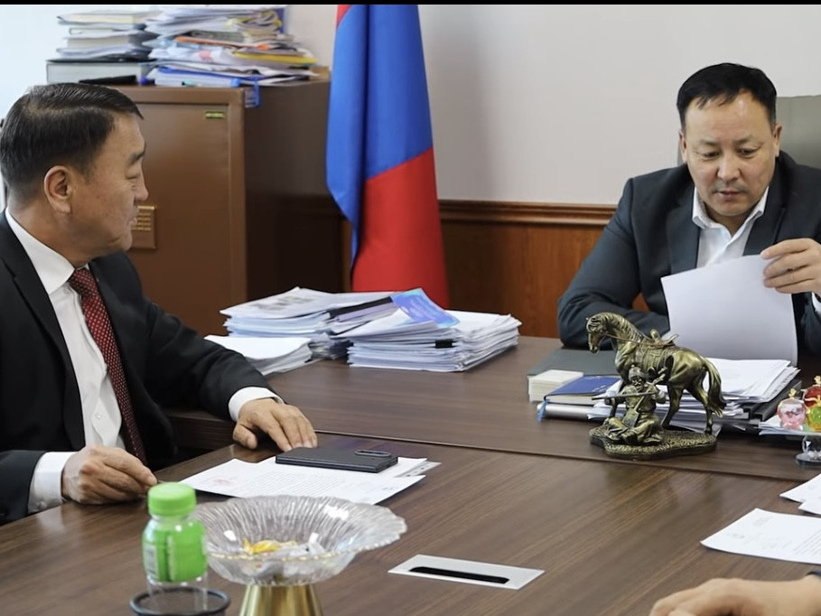 Ховд аймгийн ИТХ-ын дарга З.Эрхбаярыг огцруулах, ИТХ-г хуралдуулах шаардлагыг дахин хүргүүлжээ