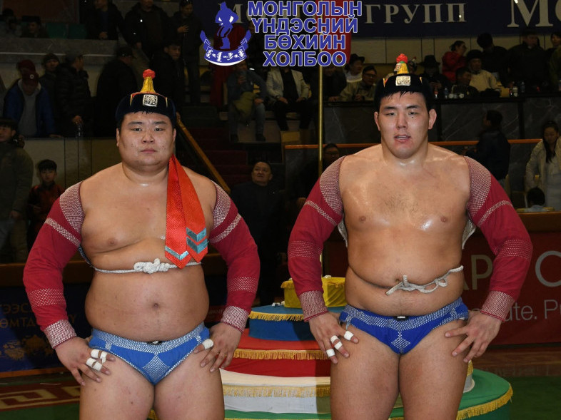 Шинэжинстийн ойд Хурц арслан Н.Амгаланбаатар түрүүлж, Аймгийн арслан М.Баяржавхлан үзүүрлэлээ