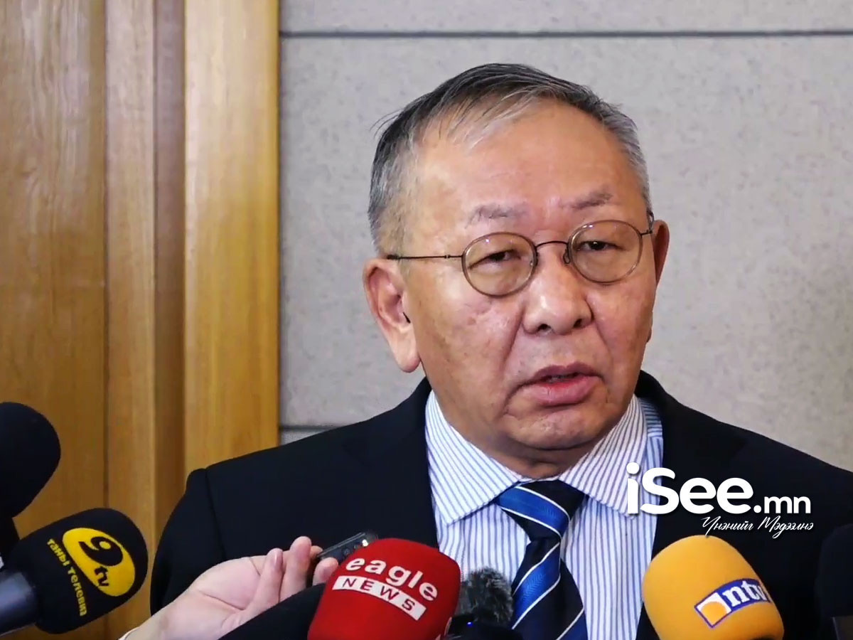 П.Цагаан: “Ачит Ихт” компани төрд өгөөжийн 60 хувиа өгөх хэлэлцээр хийхээр 10-аад удаа уулзаж ярилцсаны эцэст өнөөдөр тохиролцоонд гарын үсэг зурлаа