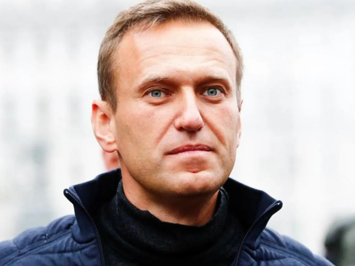 Оросын сөрөг хүчний удирдагч А.Навальныйг "мэлхийн хор" ашиглан хөнөөсөн гэж Их Британи мэдэгджээ