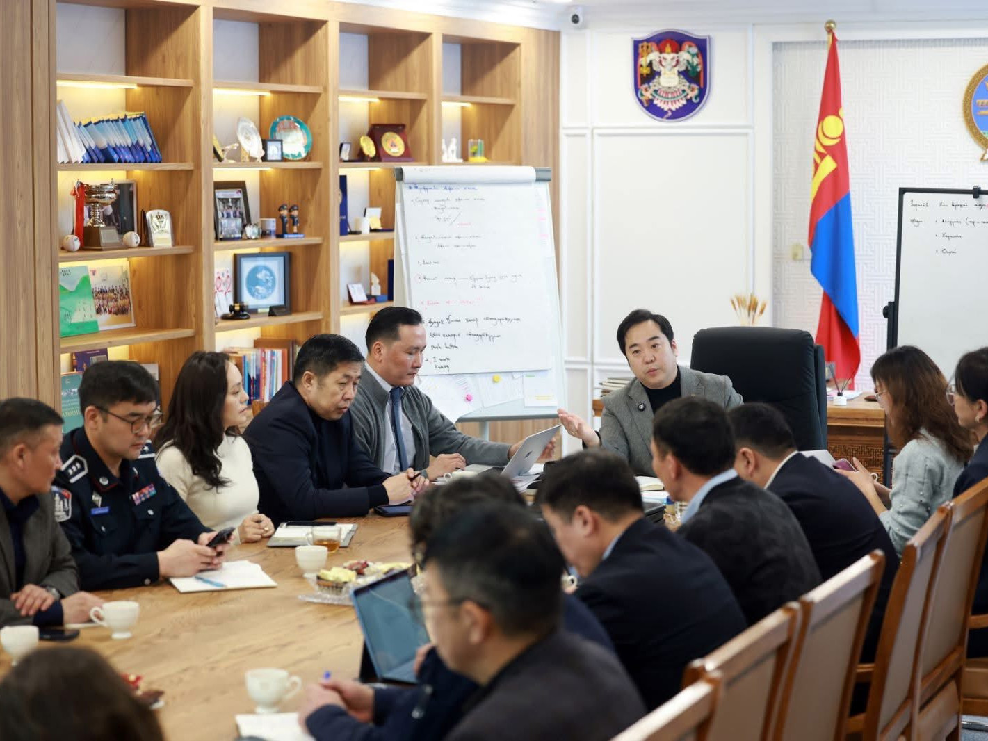 Шинийн нэгний өдөр түгжрэлийг бууруулах шуурхай ажлын хэсэг ажиллана