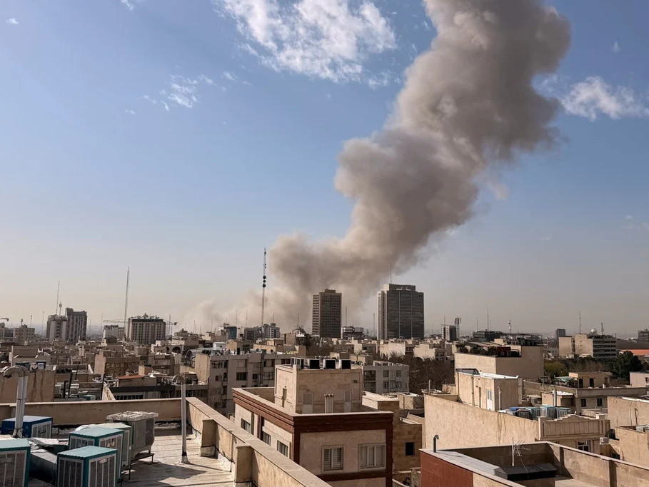 Израилийн цохилт Ираны өндөр албан тушаалтнуудыг онилсон гэж мэдэгджээ