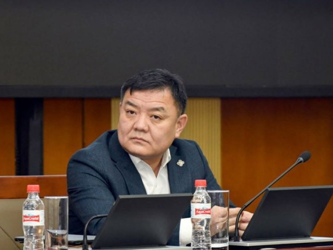 УИХ-ын гишүүн Р.Батболдыг 97 хувийн саналаар ИЗНН-ын даргаар сонголоо