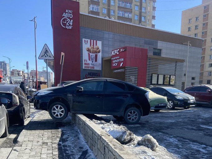 ТОДРУУЛГА: Согтуугаар хашлага давж, автомашин мөргөсөн жолоочийн автомашиныг журамлаж, хэргийг шүүхэд шилжүүлжээ