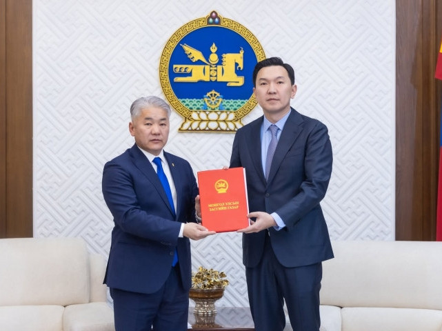 Монгол Улсын хөгжлийн жилийн төлөвлөгөөний гүйцэтгэл, Засгийн газрын үйл ажиллагааны хөтөлбөрийн 2025 оны гүйцэтгэлийн тайланг өргөн мэдүүллээ