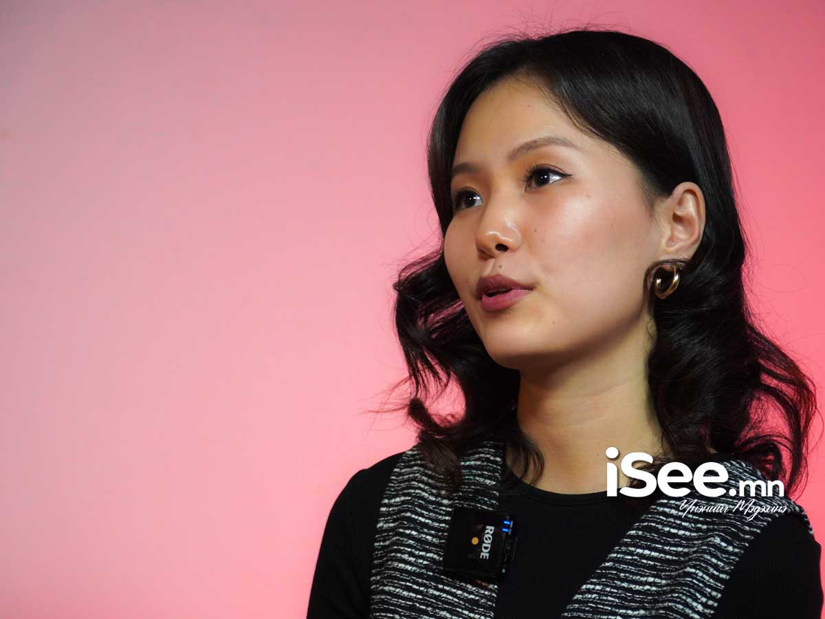 М.Намуунаа: “Хотын бүсгүй хөдөө нутагт” нэвтрүүлэгт хамт оролцсон залуутайгаа холбоогүй байсан ч, хотод ирэхээр нь гэртээ урьж аав, ээжтэйгээ танилцуулсан